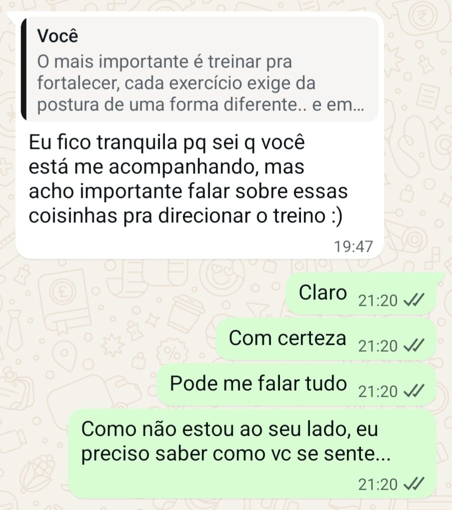 Print de conversa no WhatsApp: aluna comemora os resultados do treino